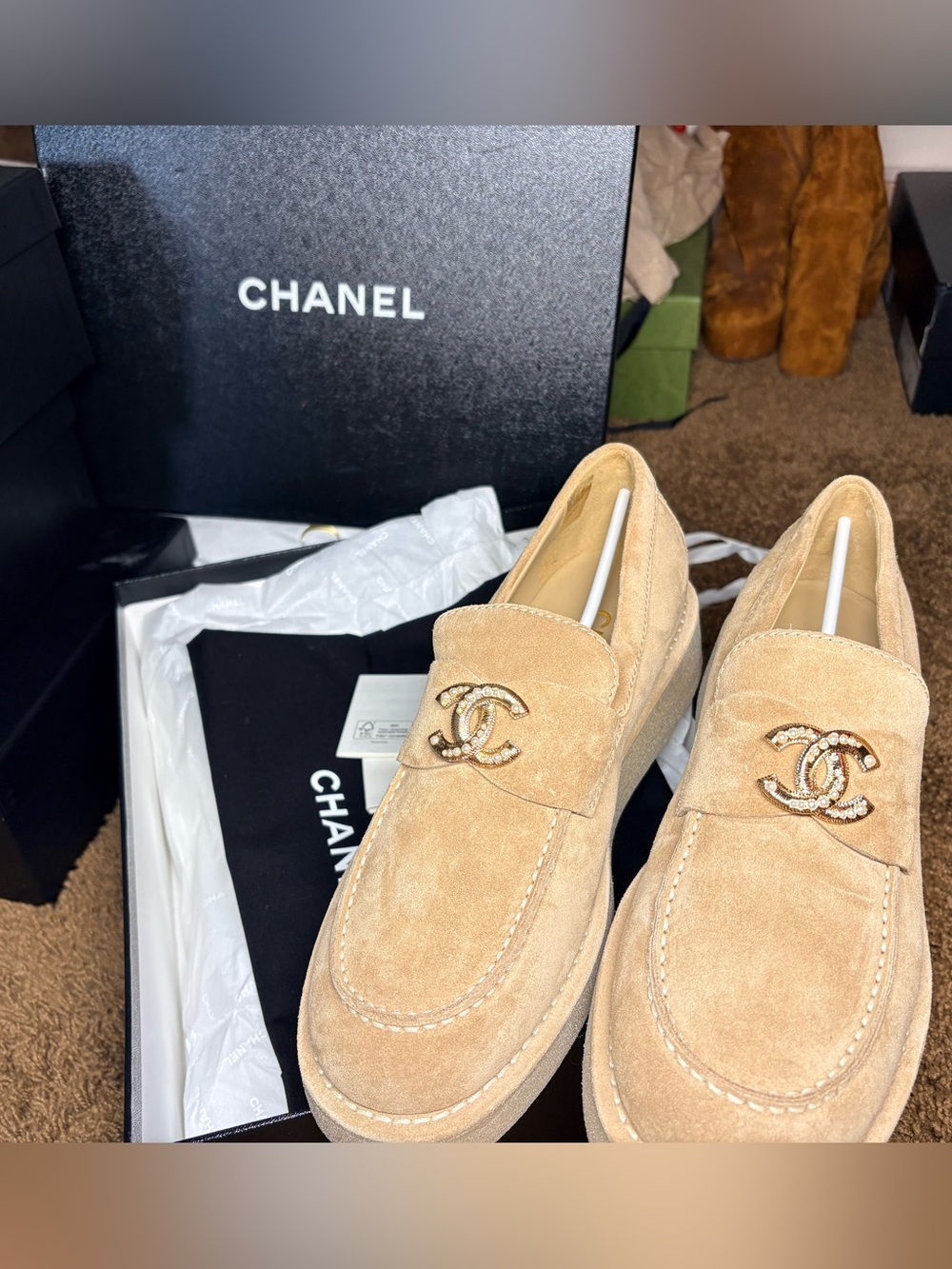 CHANEL Tan calfskin CC Logo Loafers